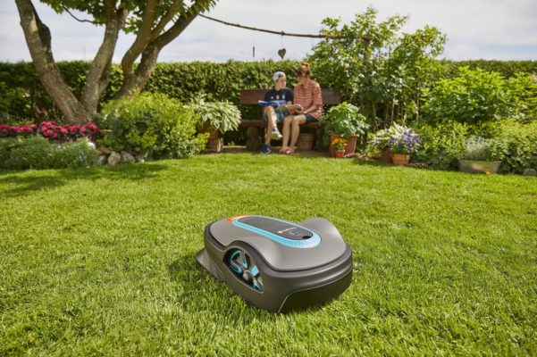 Идеальный газон с газонокосилкой-роботом: миф или реальность?