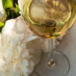 Простой рецепт домашнего пионовидного вина и хранения