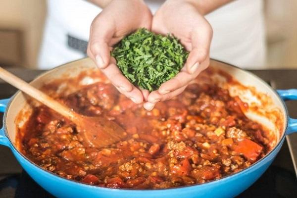 7 лучших пошаговых рецептов приготовления соуса Болоньезе на зиму