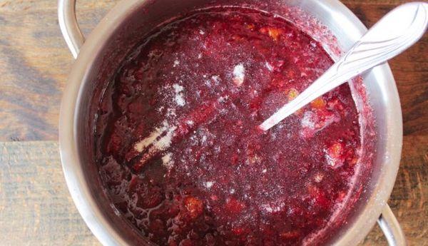 8 простых рецептов вкусного варенья из красного крыжовника на зиму