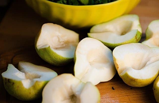 Простой рецепт компота из яблок и груш на зиму