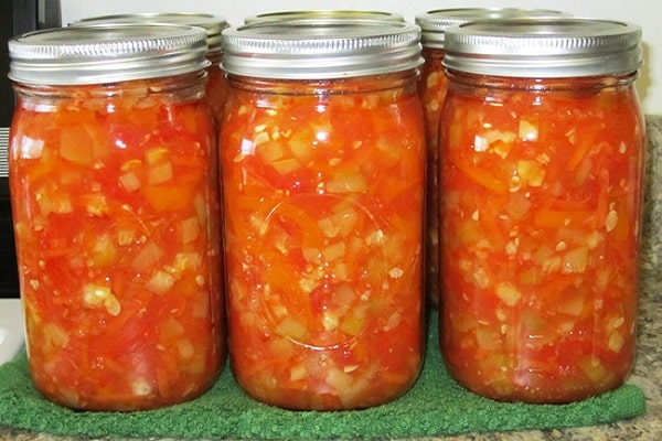 ТОП-12 потрясающих рецептов приготовления кабачков в помидорах на зиму пальчики оближешь